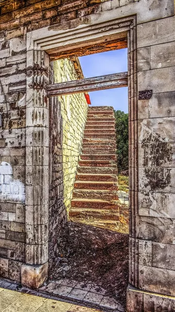 Rénovation d'un escalier d'époque sur le projet de construction sur l'île de Ré